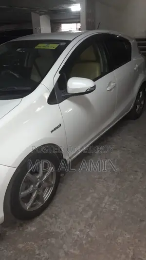 Toyota Aqua 2014 Pearl