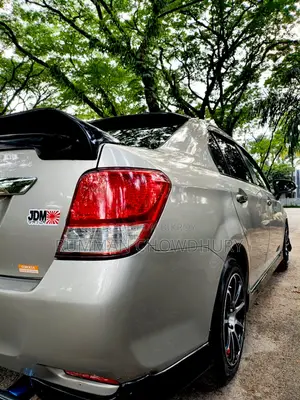 Toyota Axio 1.5 G 2-Wheel Drive 2012 Gold