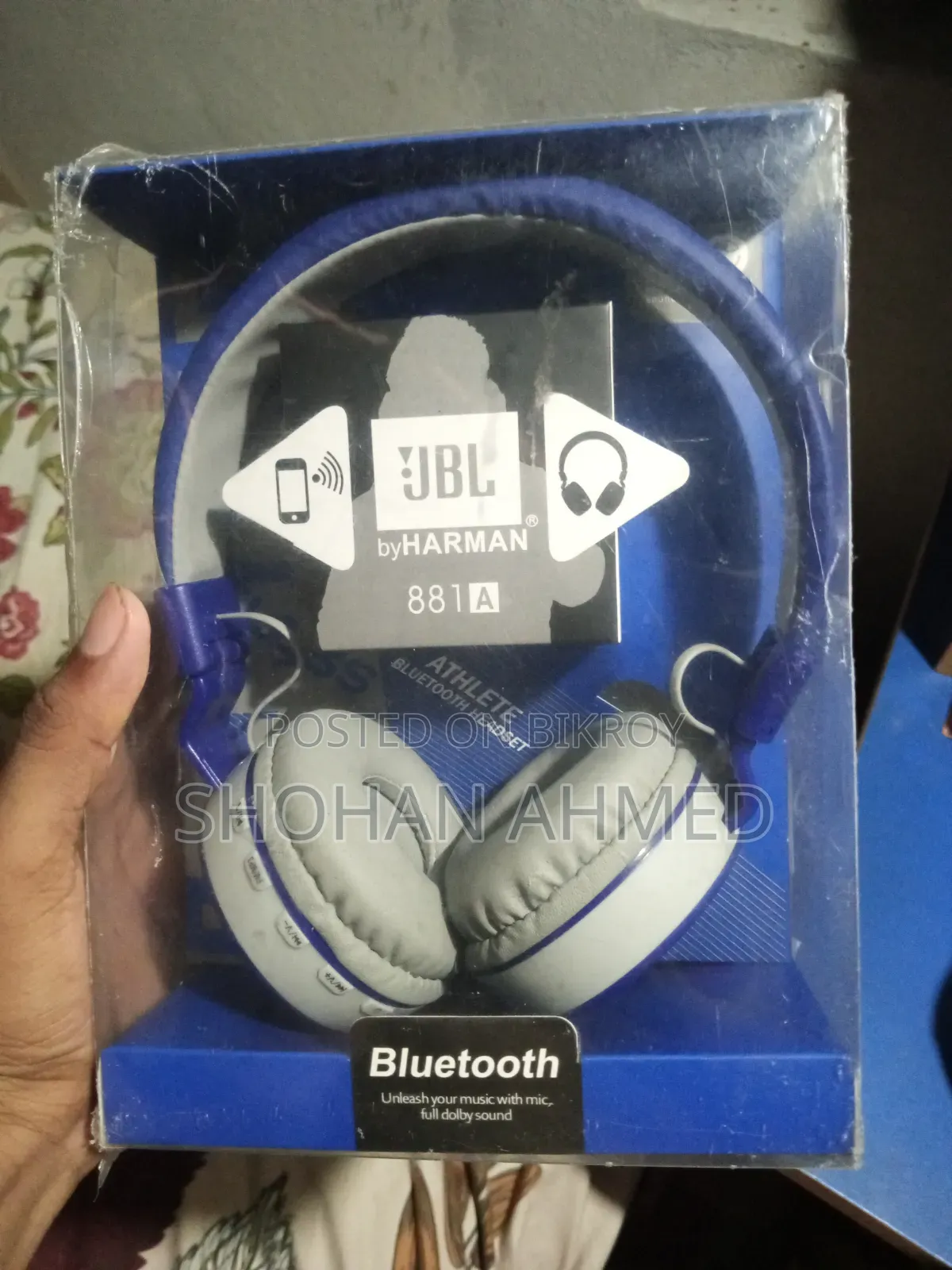 Visit Gazipur Signboard to purchase these headphones