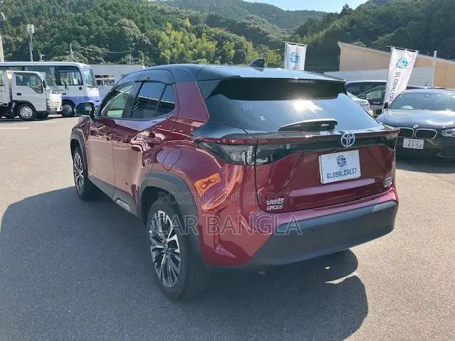Toyota Yaris Cross 1.5 Hybrid FWD 2022 Red
