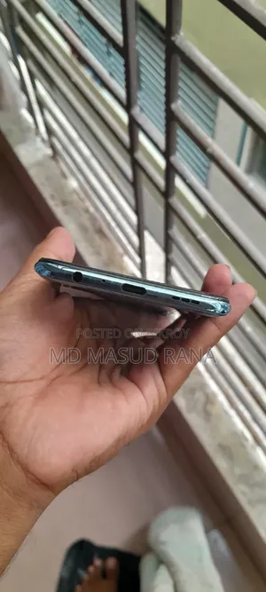 Oppo F17 Pro 128 GB