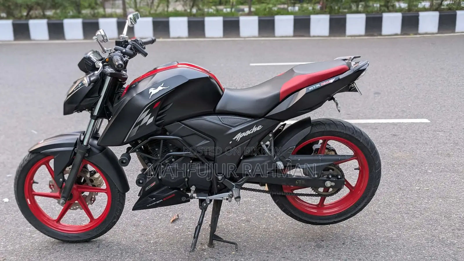 TVS Apache RTR 160 4V Fi 2024 Black