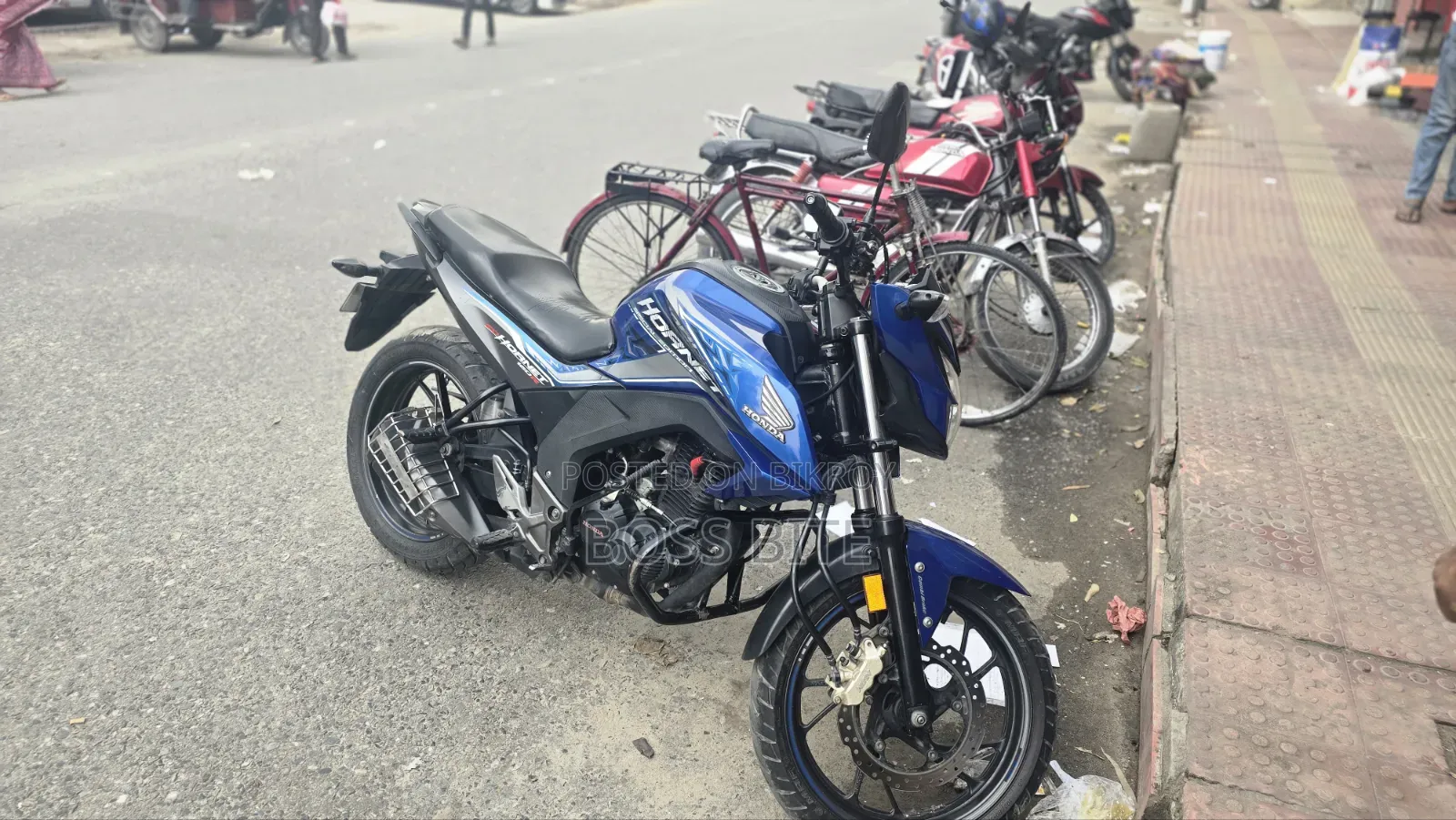 Honda Hornet 2022 Blue