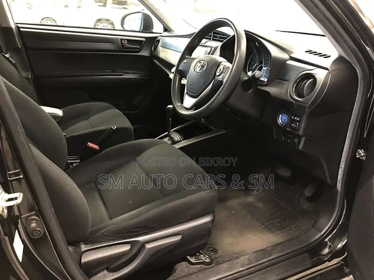 Toyota Corolla Fielder 1.5 Hybrid FWD 2021 Black
