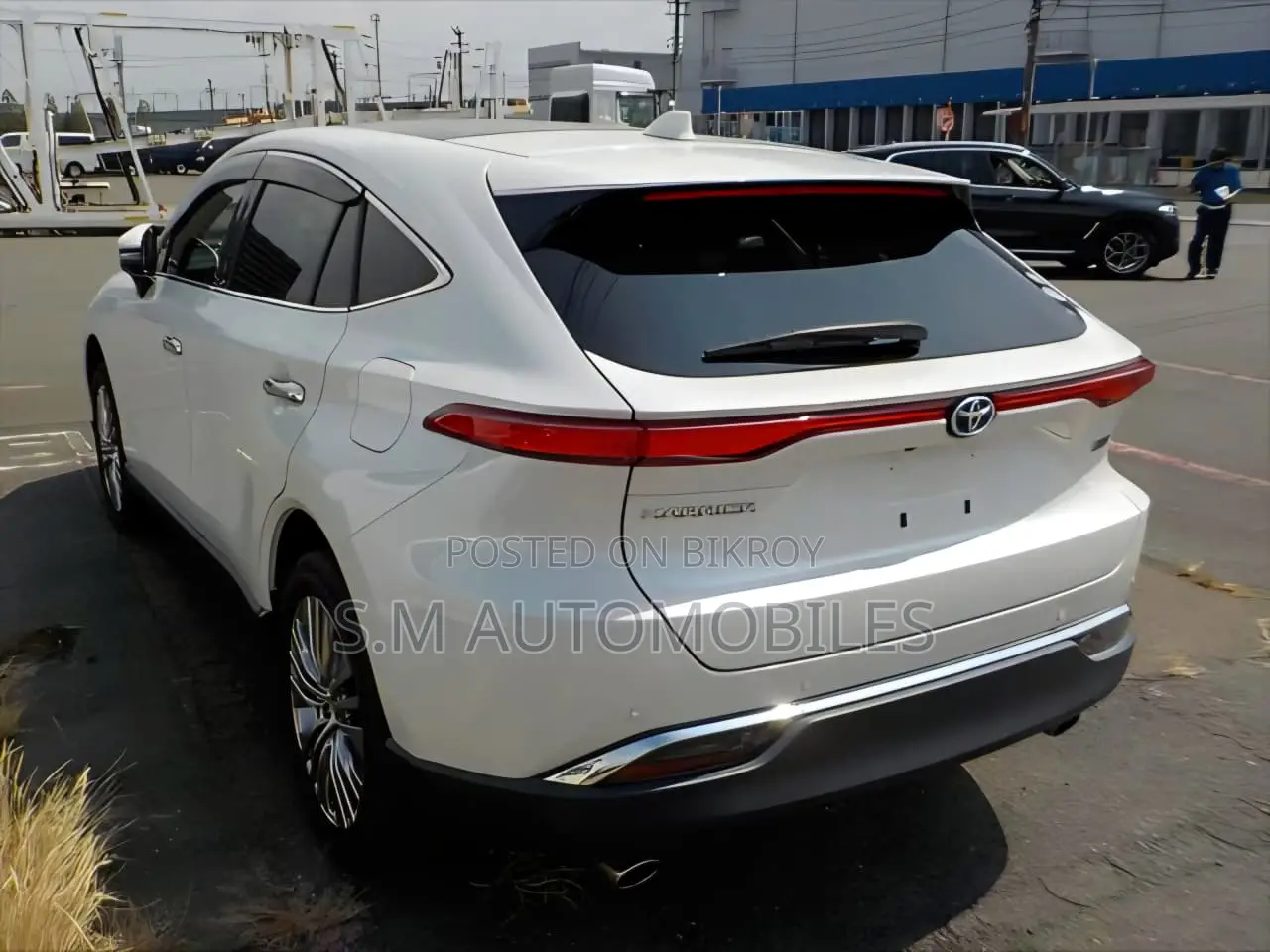 Toyota Harrier 2.5 Hybrid 2020 হোয়াইট