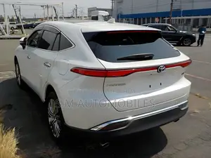 Toyota Harrier 2.5 Hybrid 2020 হোয়াইট