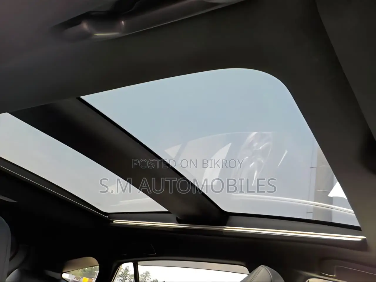 Toyota Harrier 2.5 Hybrid 2020 হোয়াইট