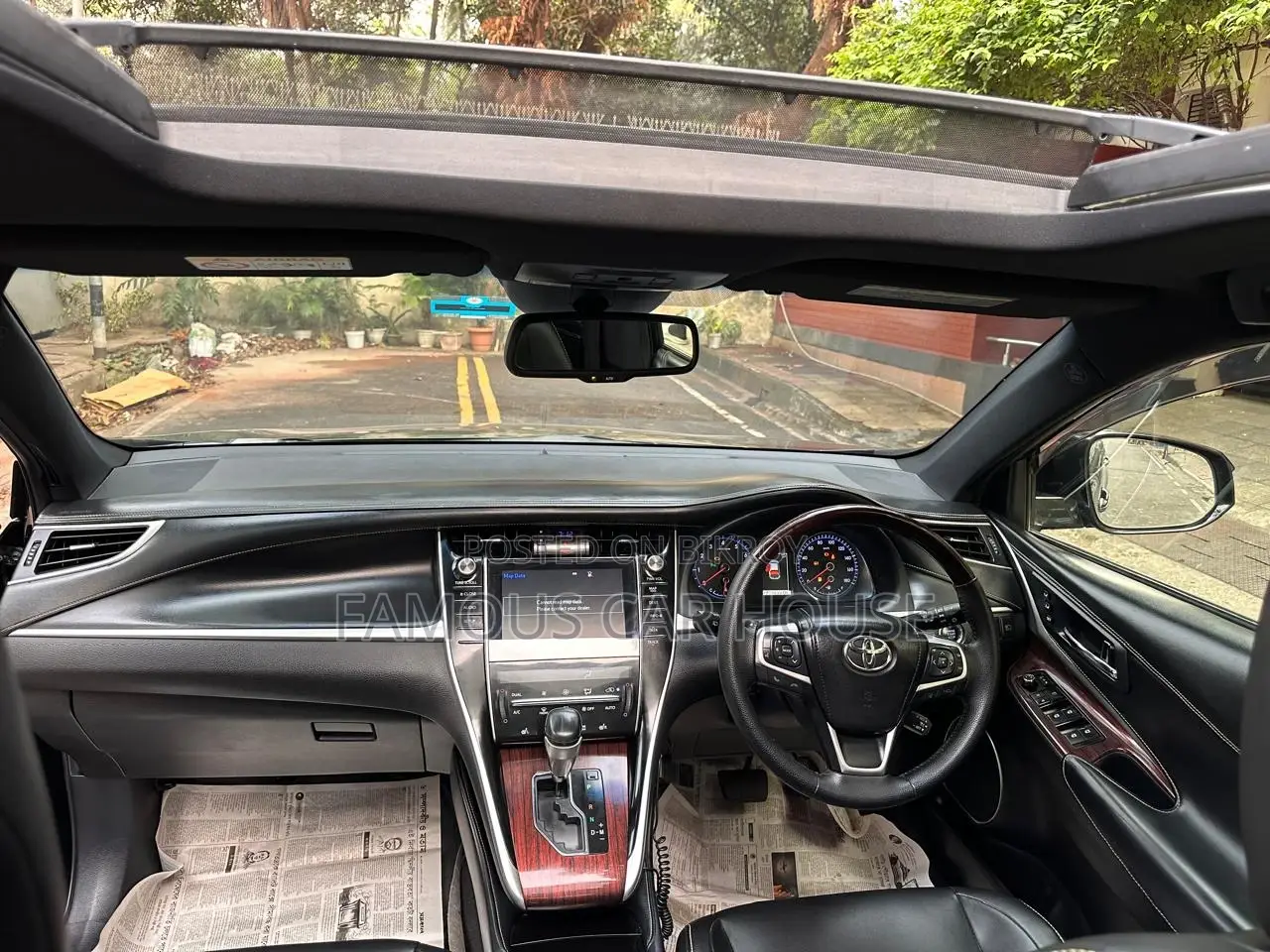 Toyota Harrier 2.0 4WD 2015 Black