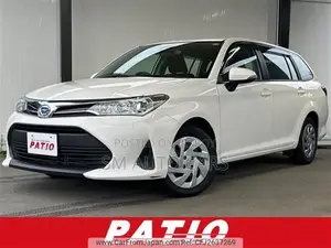 Toyota Corolla Fielder 1.5 Hybrid FWD 2021 White