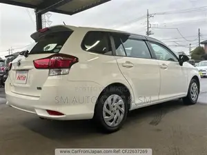 Toyota Corolla Fielder 1.5 Hybrid FWD 2021 White