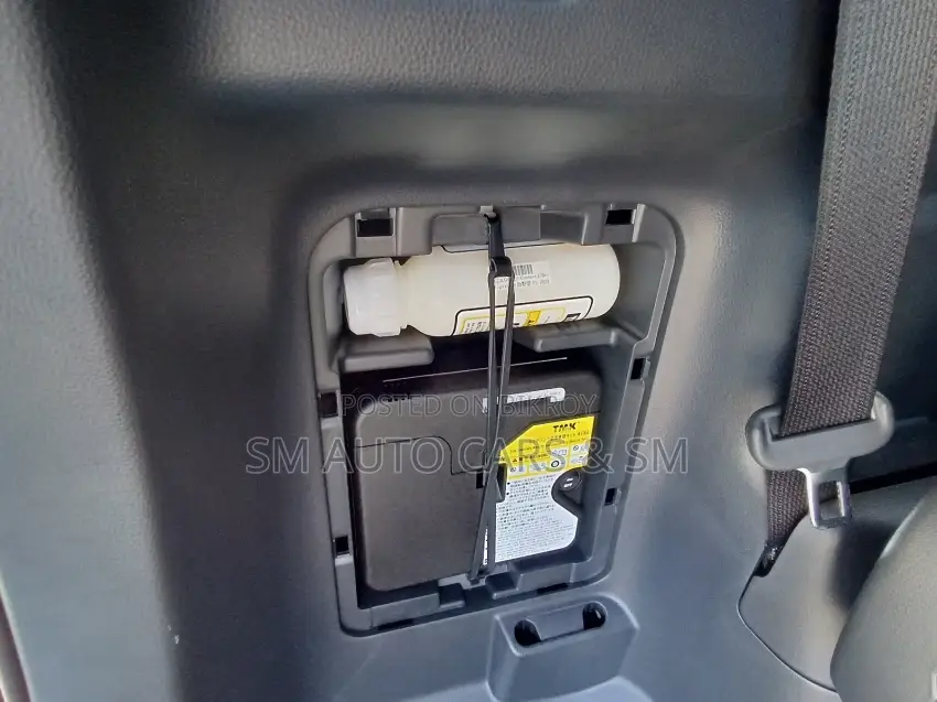 Toyota Noah 2023 Pearl