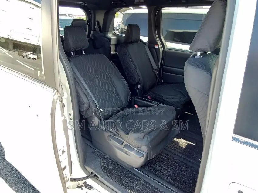 Toyota Noah 2023 Pearl
