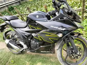 Suzuki Gixxer SF FI 2023 Black