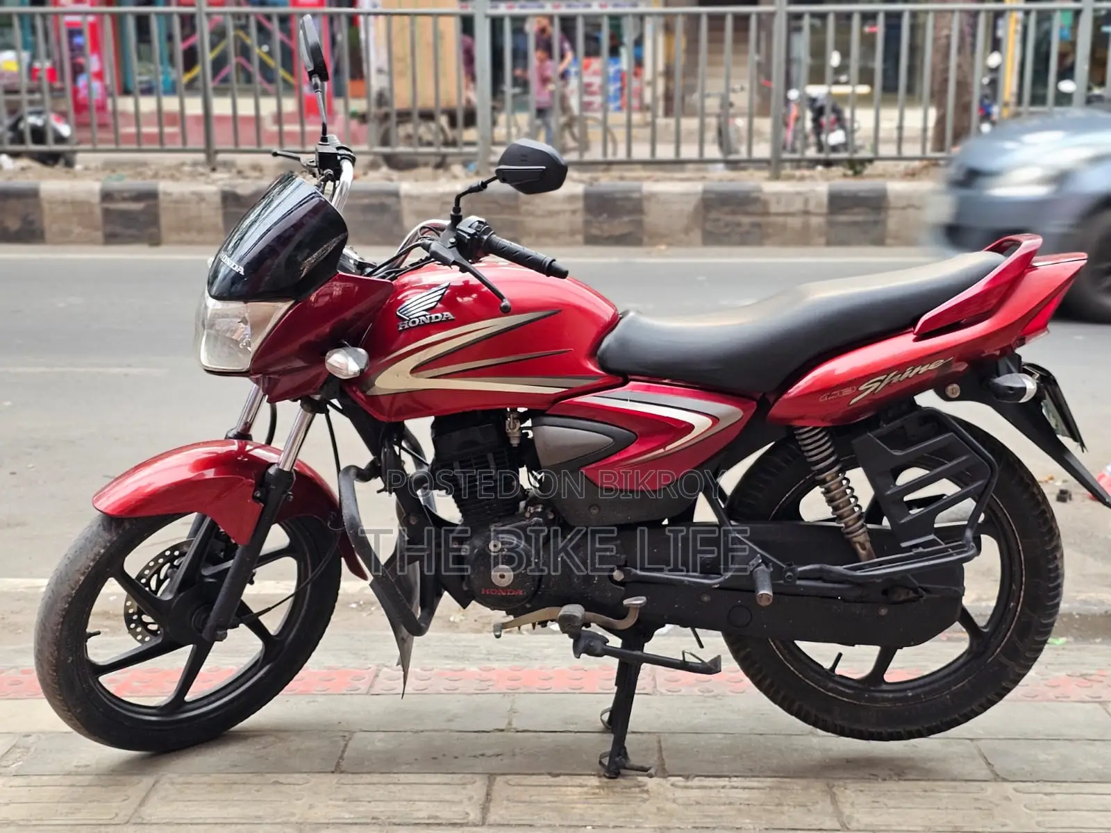 Honda CB 2017 Red