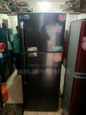 Running 27.5 Cft Walton Inverter Fridge