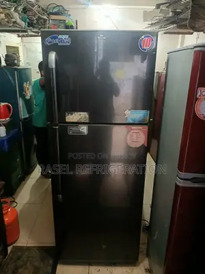 Running 27.5 Cft Walton Inverter Fridge