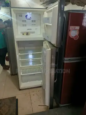 Running 27.5 Cft Walton Inverter Fridge