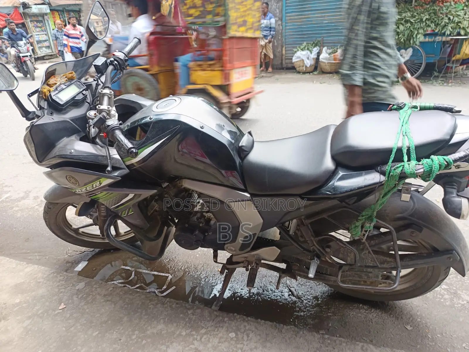 Yamaha 2017 Black