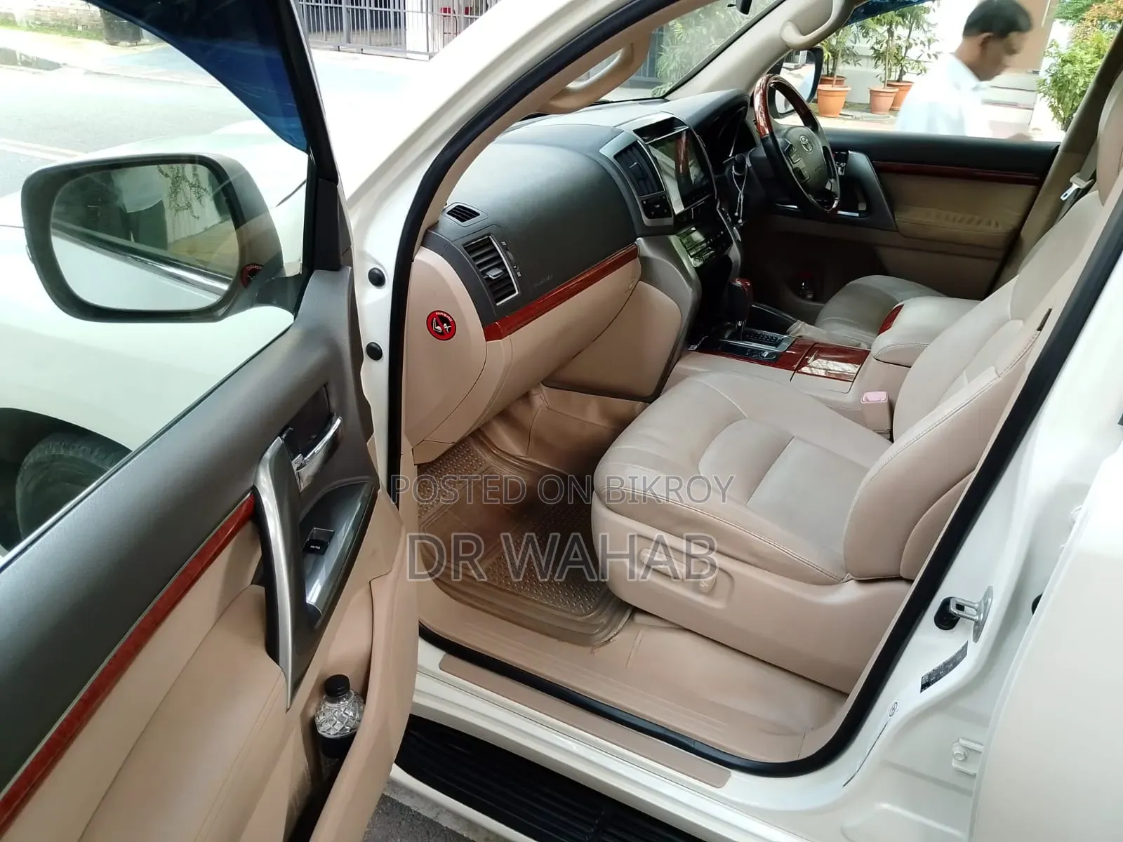 Toyota Land Cruiser 4.5 V8 DLX 2012 Pearl