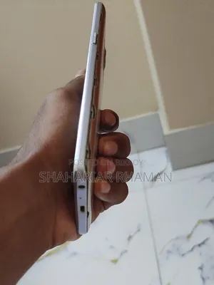 Samsung Galaxy on 7 (2016) 32 GB Gold