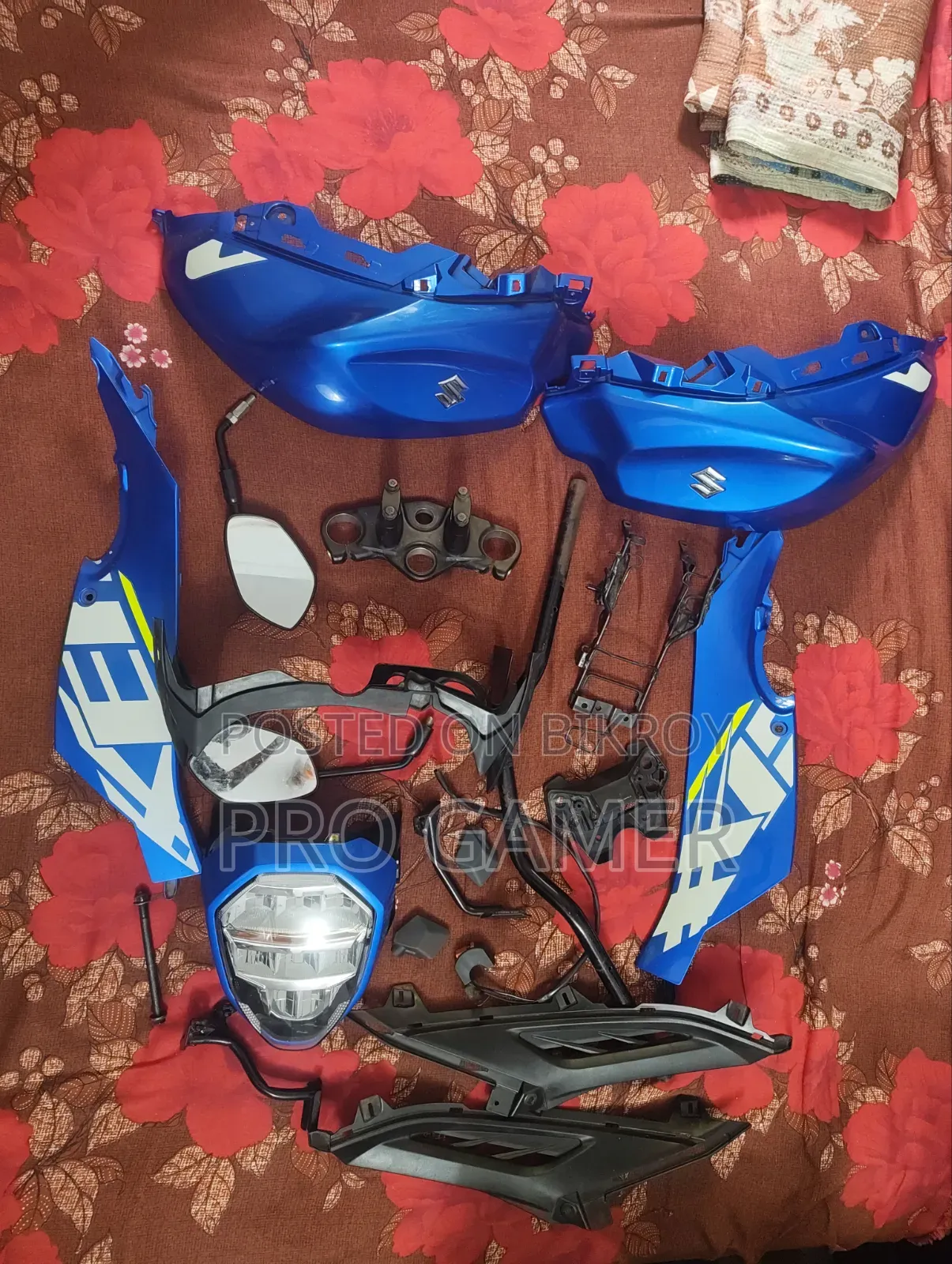 Suzuki Fi Full Body Kit and Headlight