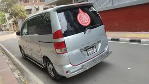 Toyota Noah 2002 White