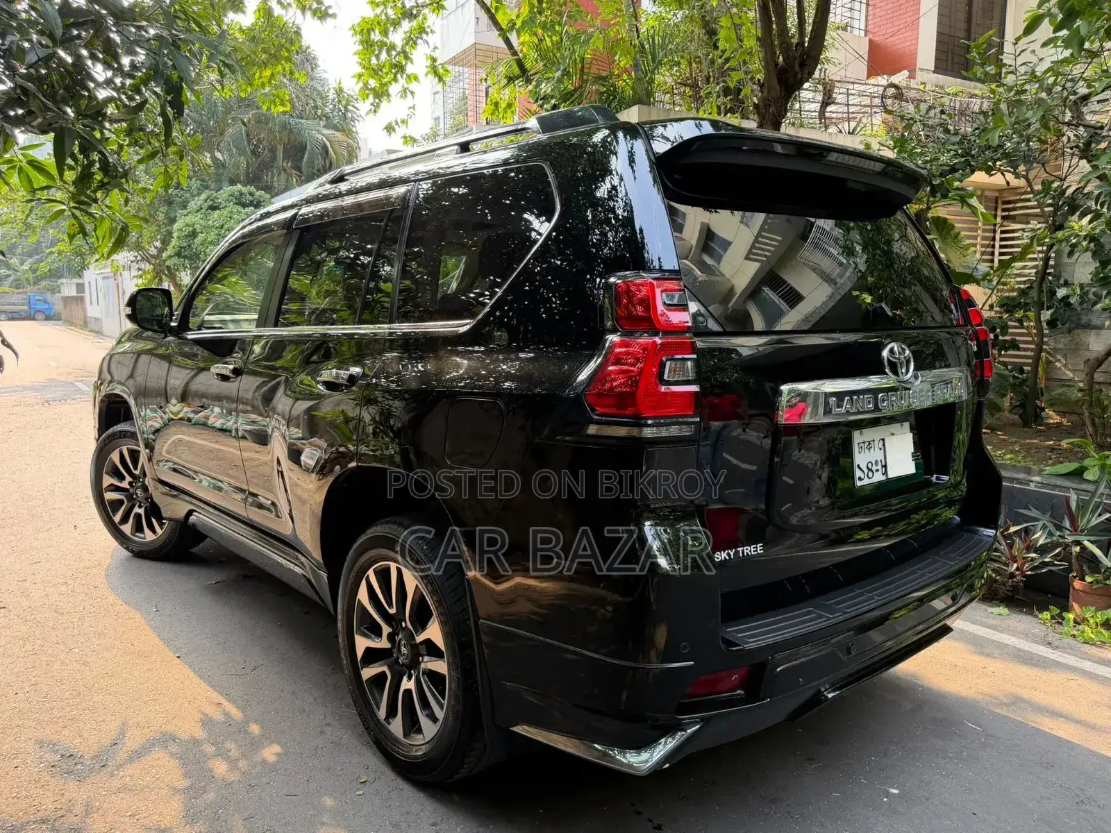 Toyota Land Cruiser Prado 2.7 2022 Black