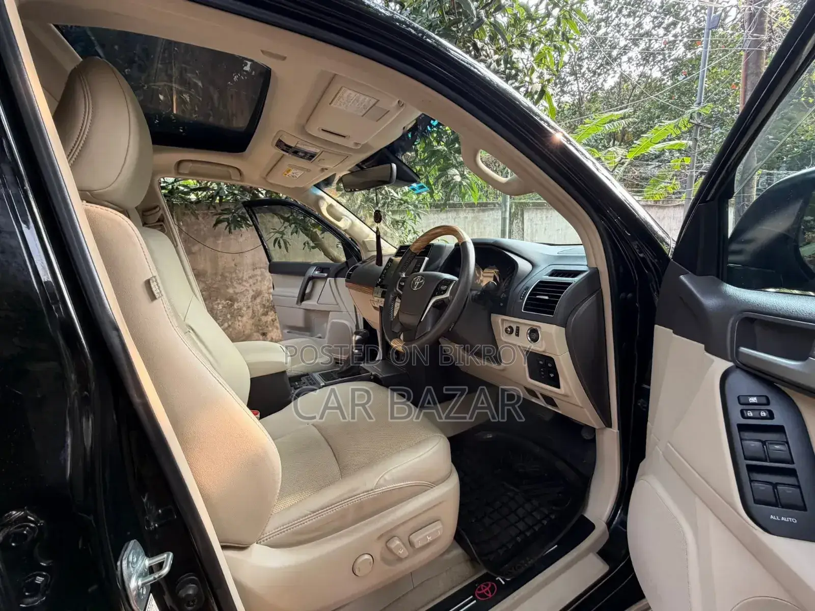 Toyota Land Cruiser Prado 2.7 2022 Black