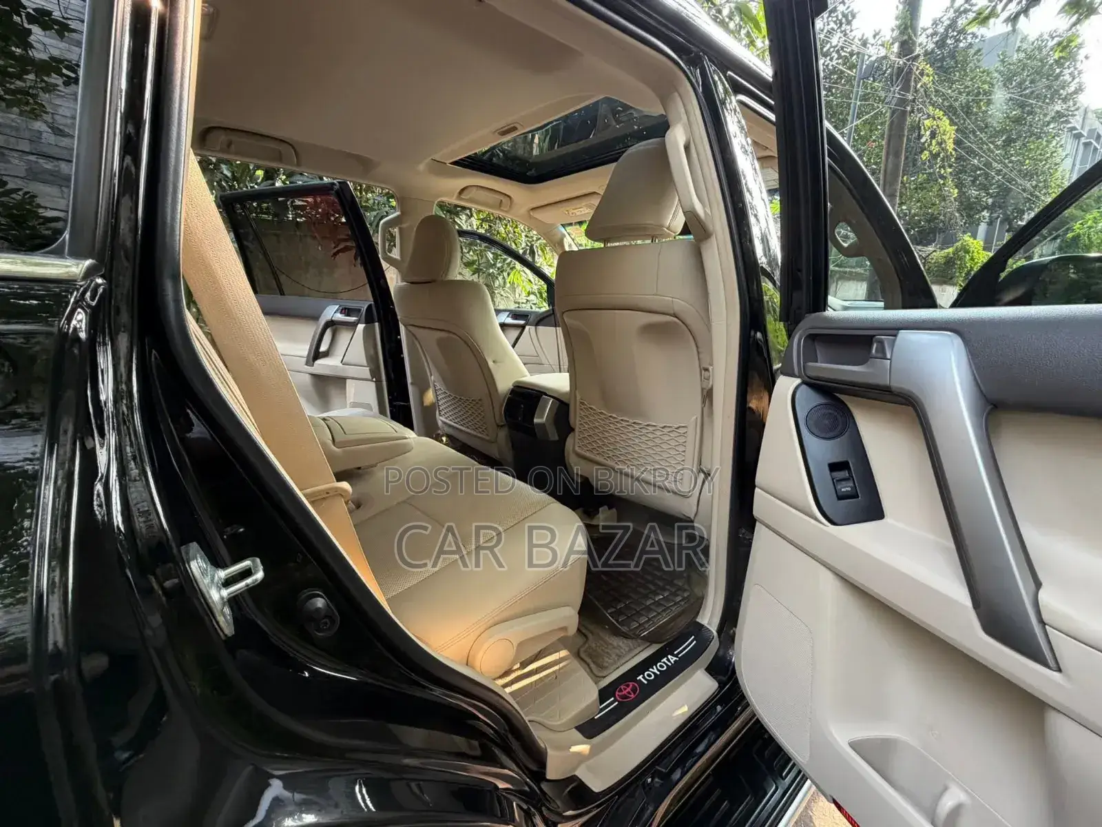 Toyota Land Cruiser Prado 2.7 2022 Black