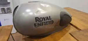 New Royal Enfield Classic 350 2025 Gray