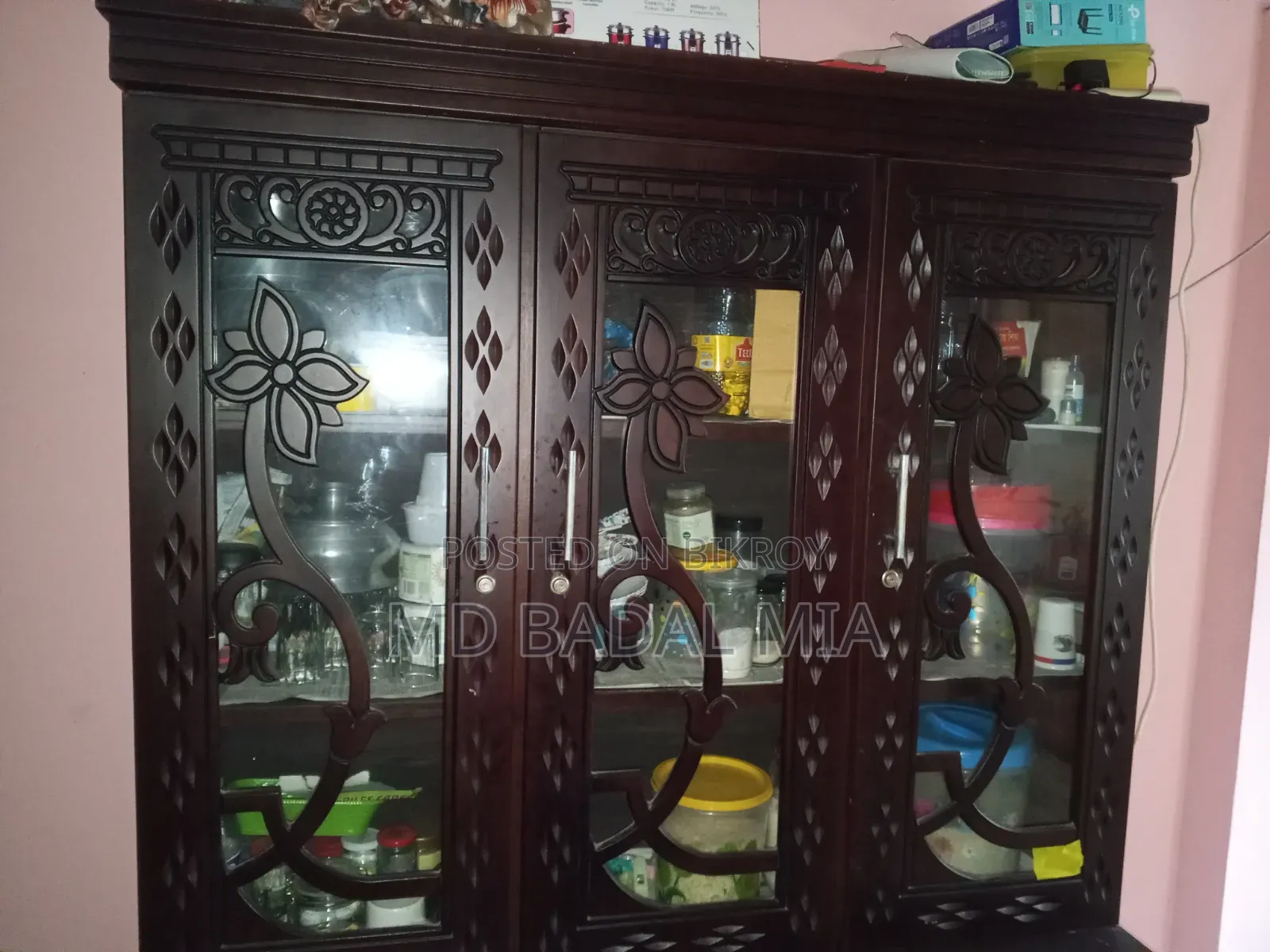 ওয়াল শোকেস বিক্রি