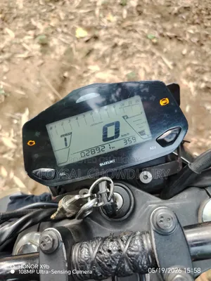 সুজুকি ২০২১ কালো