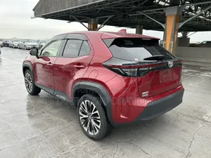 Toyota Yaris Cross 2021 Red