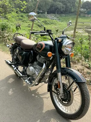 Royal Enfield Classic 350 2025 Green