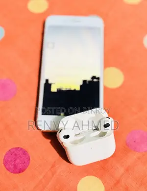 এয়ার পডস ৩য় জেনারেশন