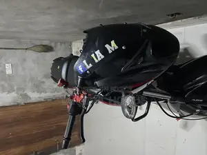 Bajaj Pulsar 150 2023 Red