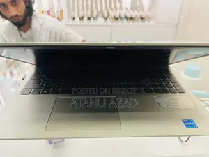 Laptop Dell Latitude 3520 24GB Intel Core I5 SSD 1T