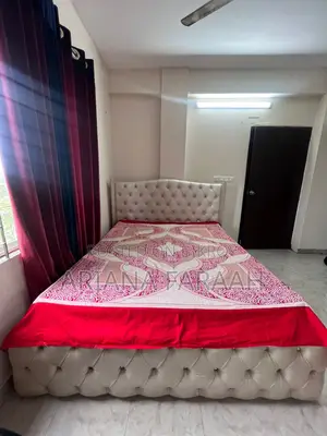 প্রিমিয়াম কোয়ালিটি কিং সাইজ বেড