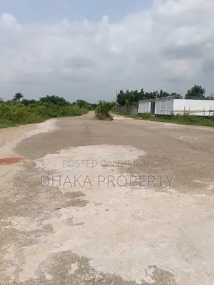 3 Katha South-Facing Plot in Commercial Hub Sector 20