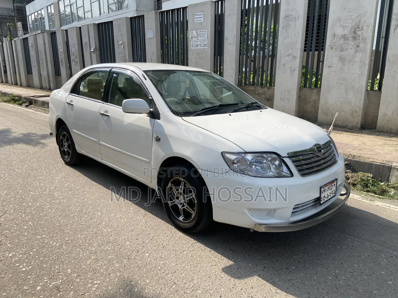 Toyota Corolla 2004 White