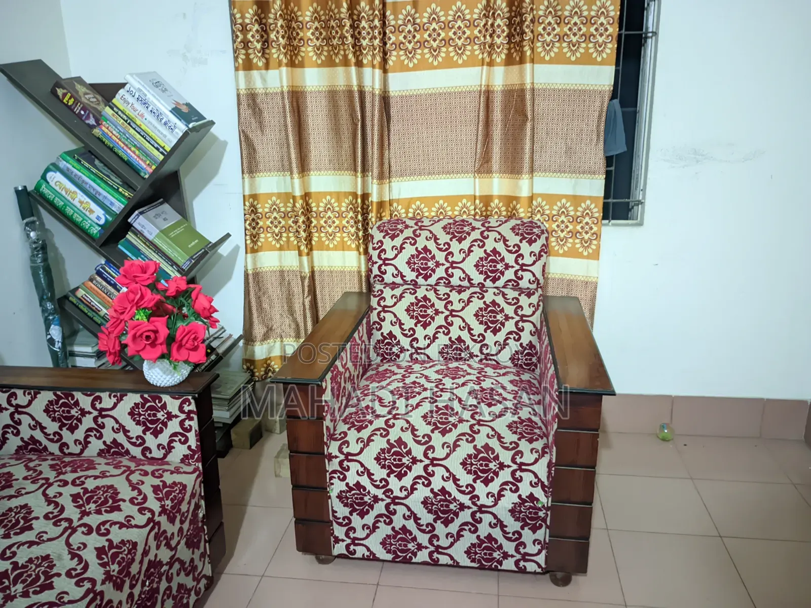Stylish 2-Seater Sofa and Single Sofa Set (Good Condition)