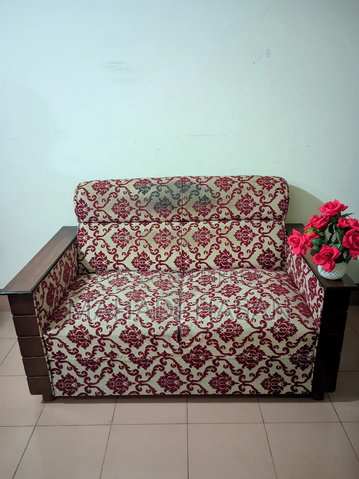 Stylish 2-Seater Sofa and Single Sofa Set (Good Condition)