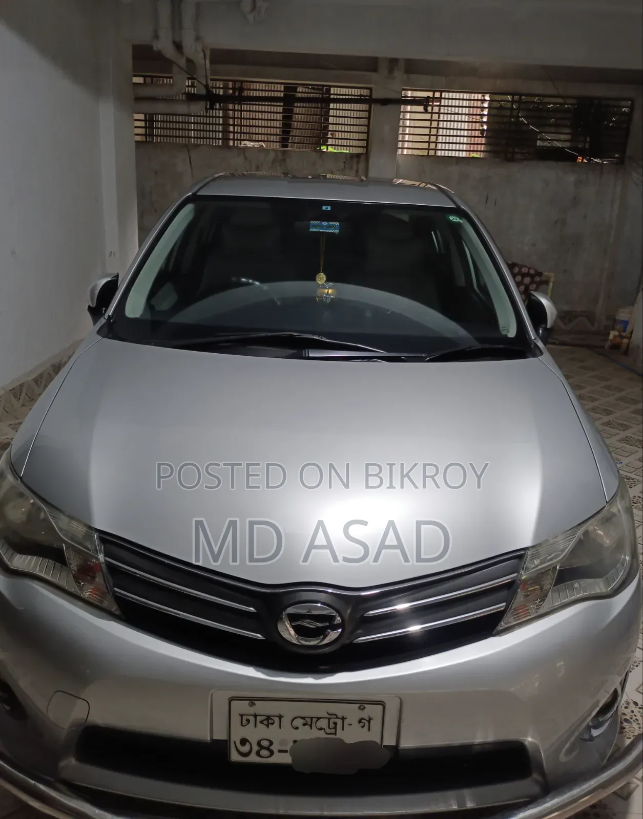 Toyota Axio 2013 Silver