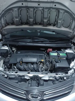 Toyota Axio 2013 Silver