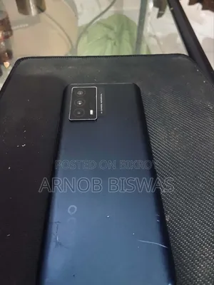 iQOO 128 GB Blue