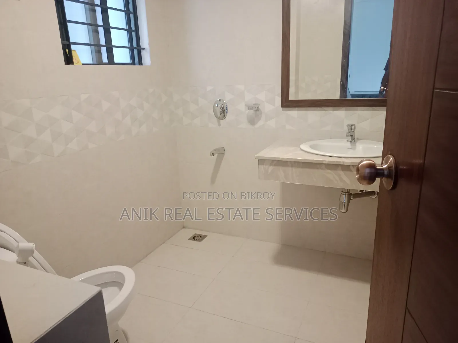 New Modern Office Space for Rent in Banani