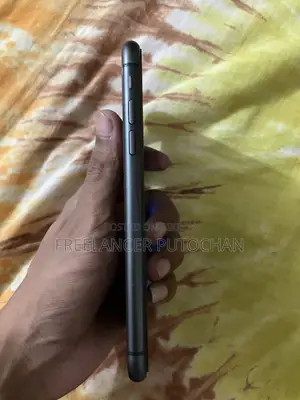Apple iPhone 11 128 GB Black