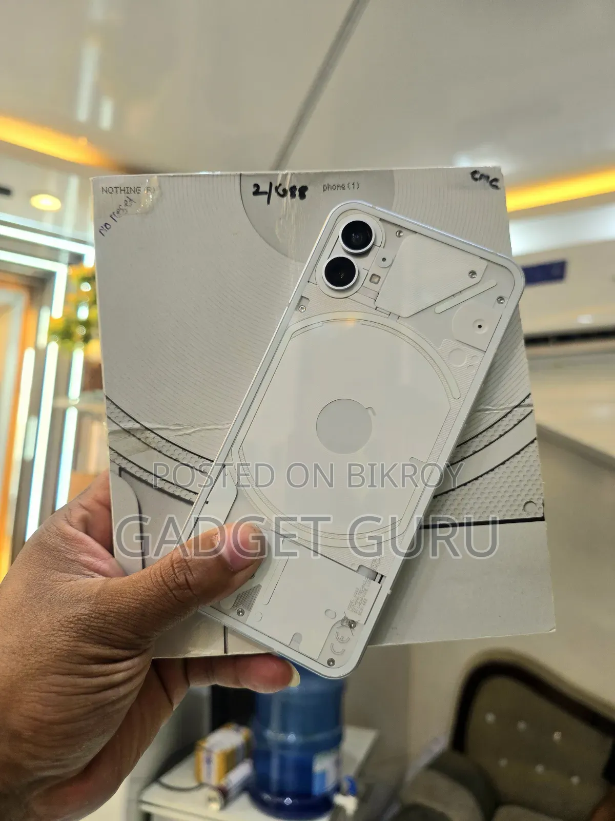 নাথিং ফোন ১ ২৫৬ জিবি হোয়াইট