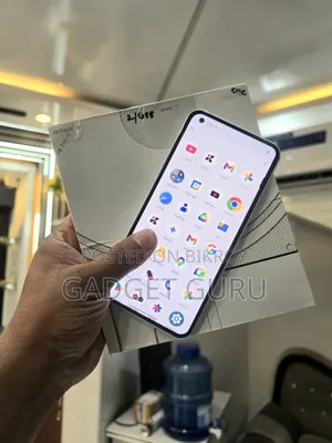 নাথিং ফোন ১ ২৫৬ জিবি হোয়াইট
