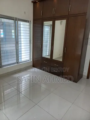 3bdrm Apartment in Gulshan for Rent